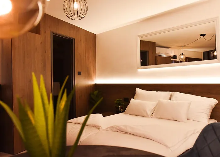 Jr Nočitev z zajtrkom