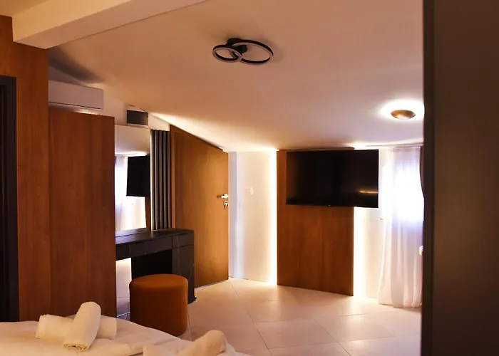 Nočitev z zajtrkom Jr