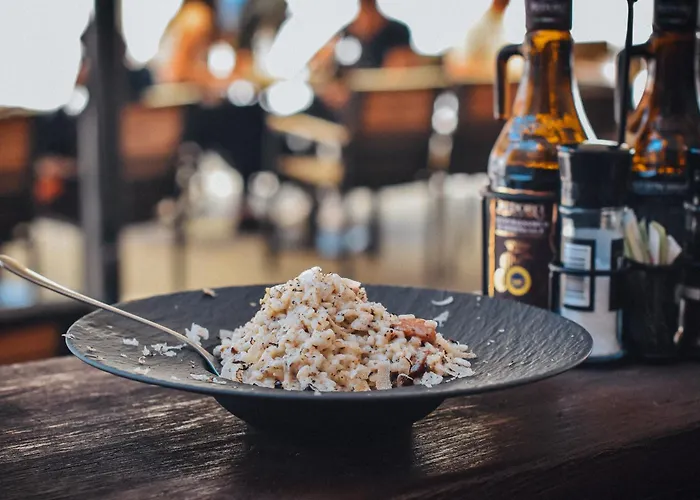 Jr ベッド・アンド・ブレックファスト 4*